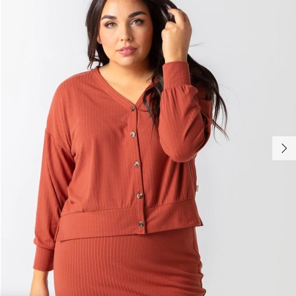 NWT Downeast "Get Set" Cardigan and Skirt - Picture 4 of 4